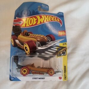 Hot Wheels Treasure Hunt Fast Foodie Street Wiener Treasure Hunt